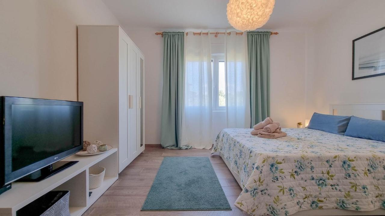 Ester Novigrad Istria Buitenkant foto