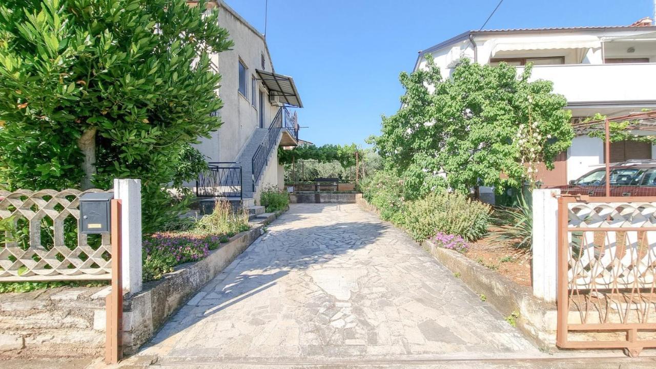 Ester Novigrad Istria Buitenkant foto